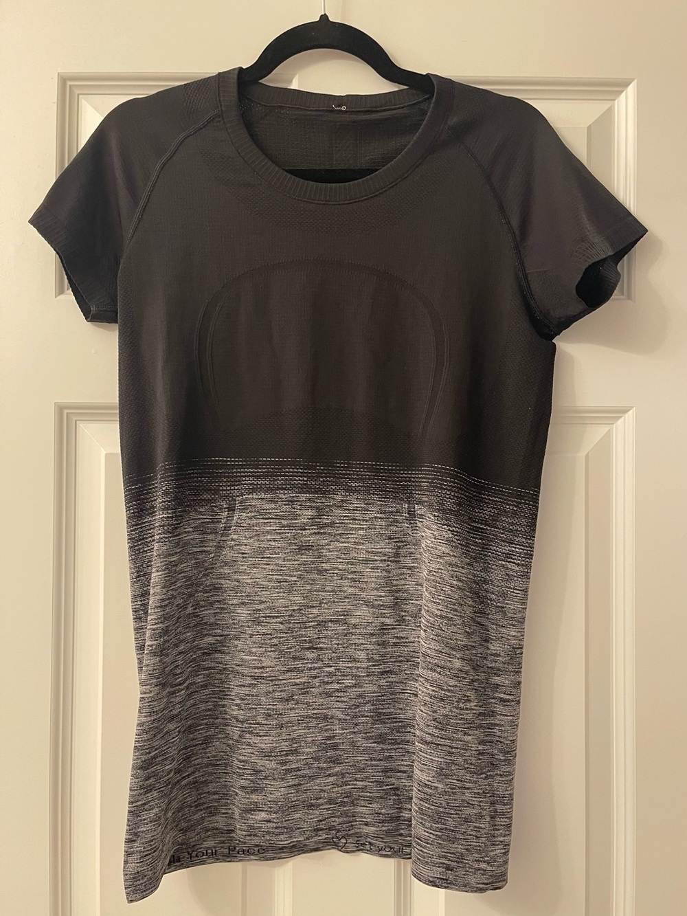 Lululemon swiftly t-shirt - hip length - size 10